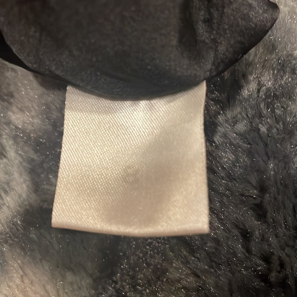 Juliette Longuet black buttoned blouse - Picture 4 of 5